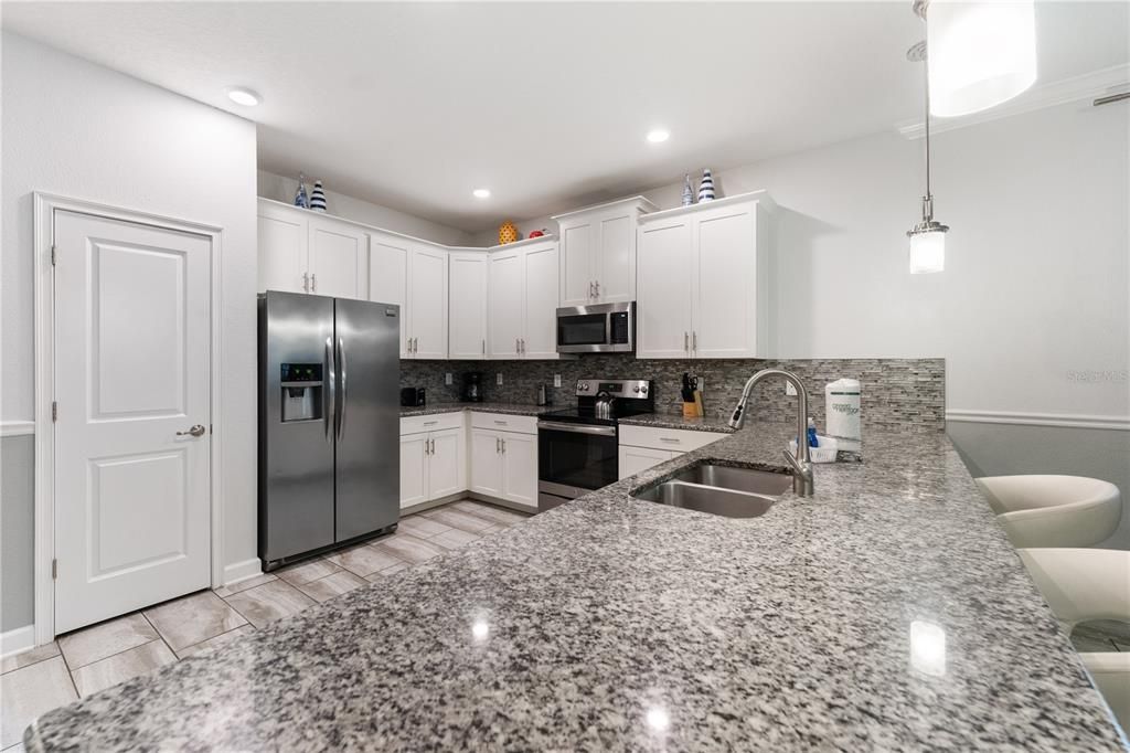 For Sale: $699,000 (8 beds, 5 baths, 3909 Square Feet)
