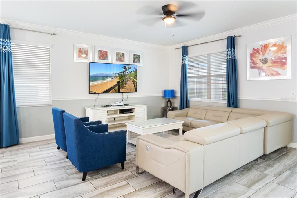 For Sale: $699,000 (8 beds, 5 baths, 3909 Square Feet)