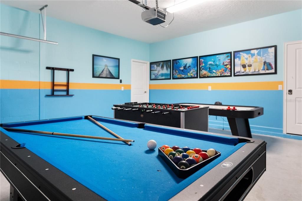 For Sale: $699,000 (8 beds, 5 baths, 3909 Square Feet)