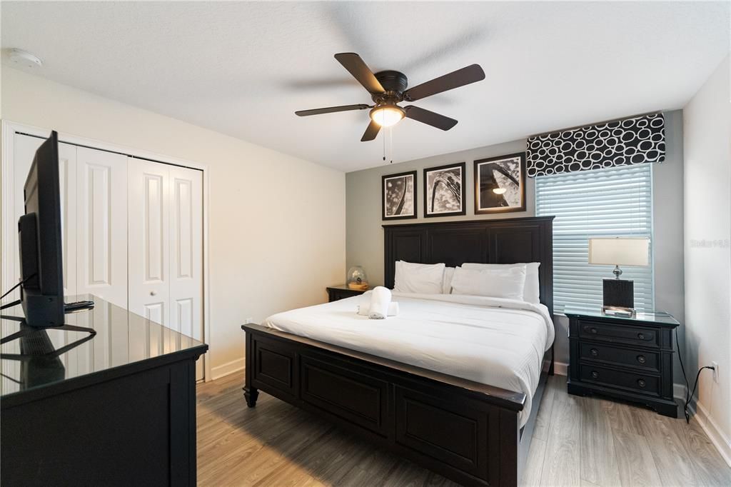 For Sale: $699,000 (8 beds, 5 baths, 3909 Square Feet)