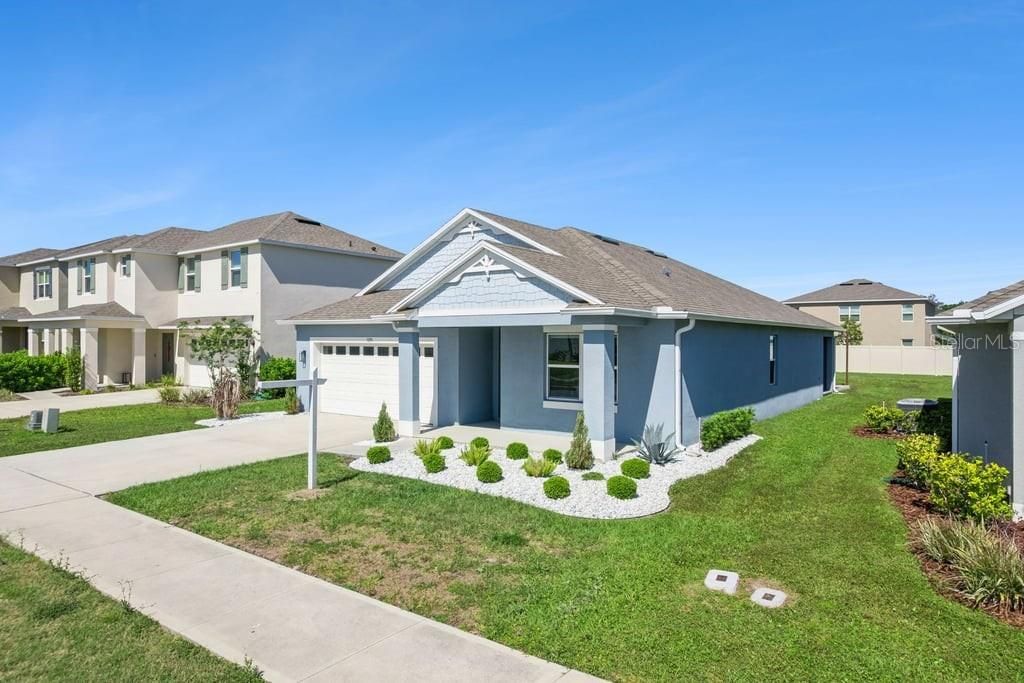 For Rent: $2,500 (4 beds, 2 baths, 1846 Square Feet)