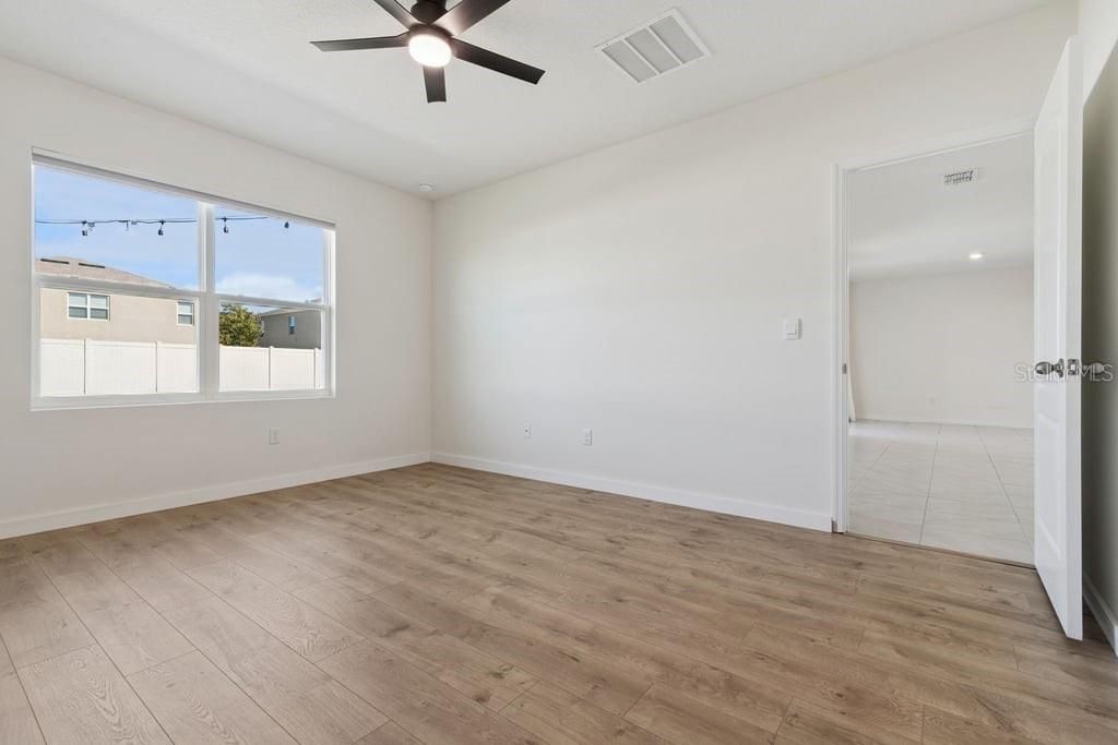For Rent: $2,500 (4 beds, 2 baths, 1846 Square Feet)