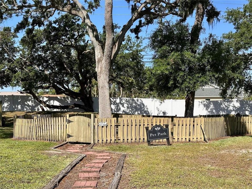 For Sale: $163,000 (2 beds, 1 baths, 1070 Square Feet)