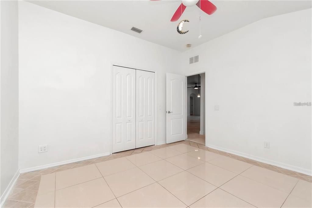 For Rent: $2,750 (4 beds, 2 baths, 2360 Square Feet)