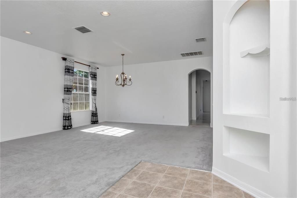 For Rent: $2,750 (4 beds, 2 baths, 2360 Square Feet)