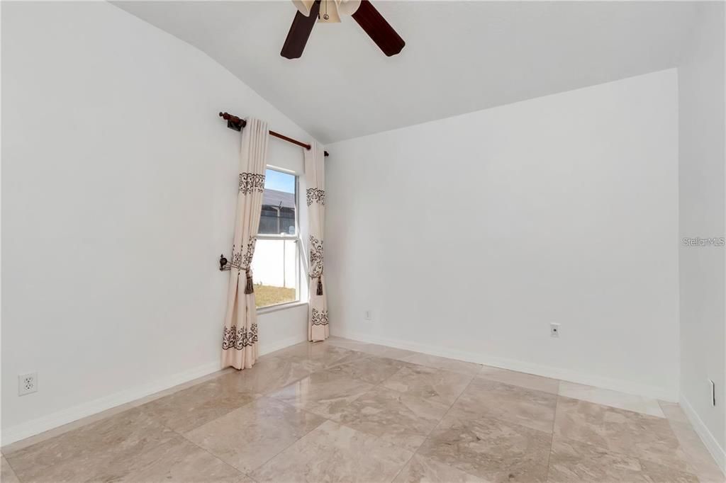 For Rent: $2,750 (4 beds, 2 baths, 2360 Square Feet)