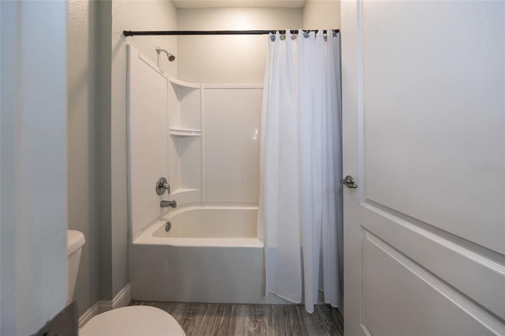 For Sale: $439,000 (3 beds, 2 baths, 2710 Square Feet)