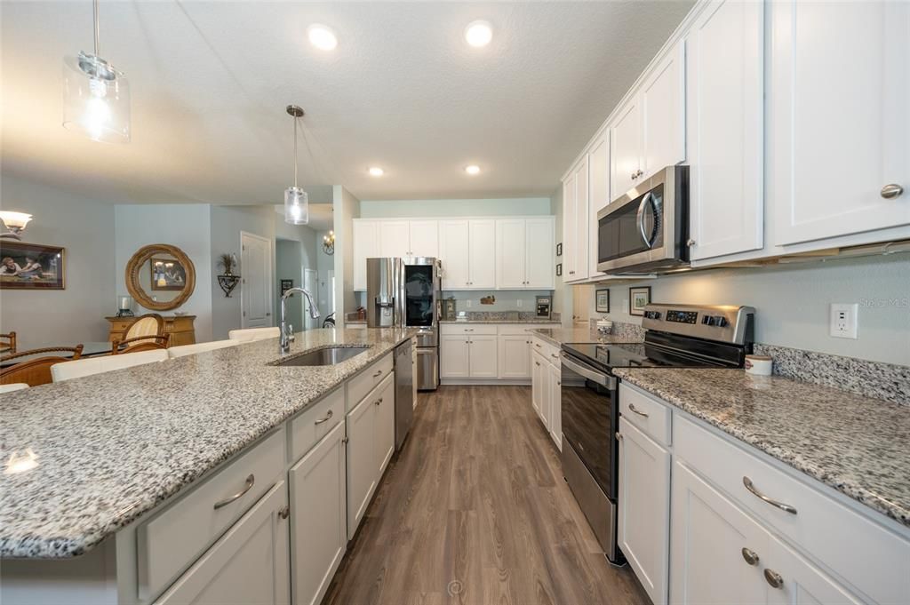 For Sale: $439,000 (3 beds, 2 baths, 2710 Square Feet)