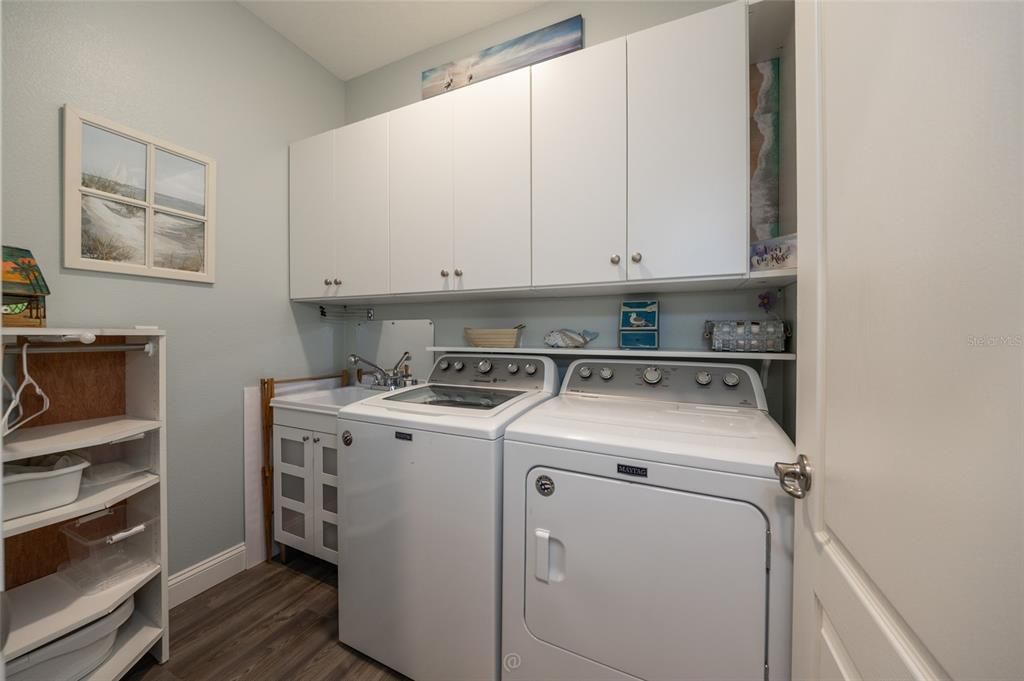 For Sale: $439,000 (3 beds, 2 baths, 2710 Square Feet)