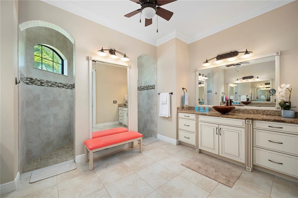 For Sale: $1,250,000 (3 beds, 2 baths, 2457 Square Feet)