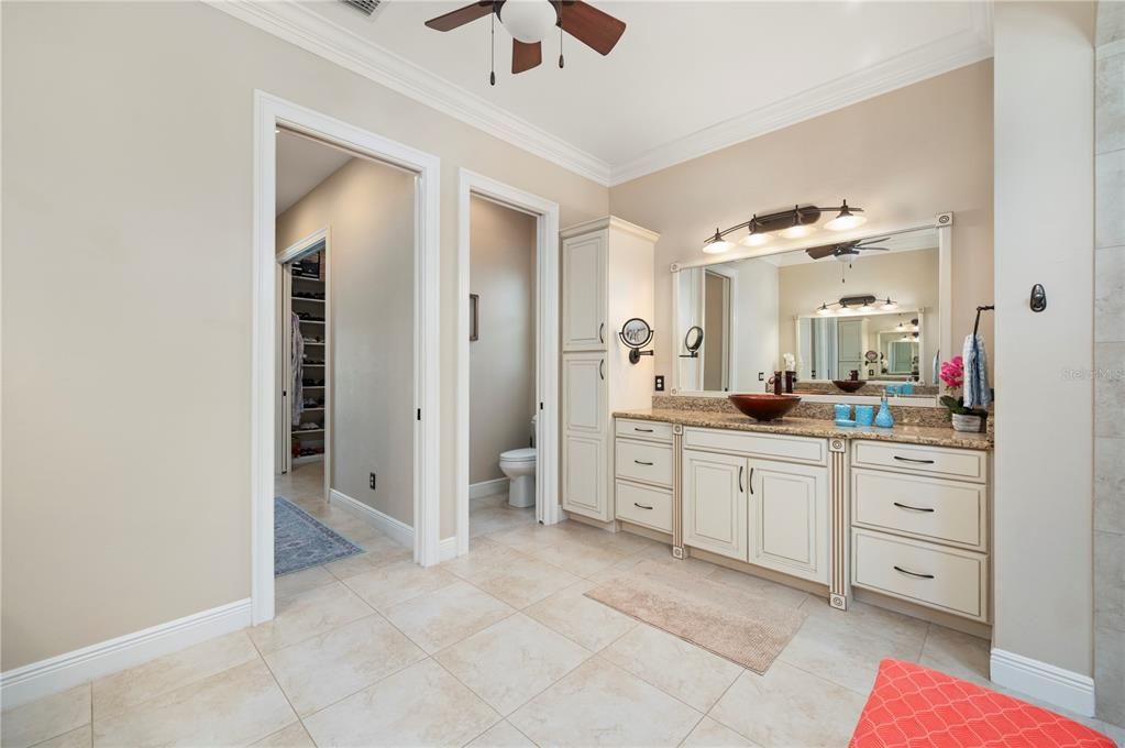 For Sale: $1,250,000 (3 beds, 2 baths, 2457 Square Feet)