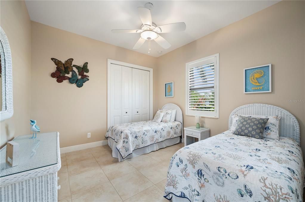 For Sale: $1,250,000 (3 beds, 2 baths, 2457 Square Feet)