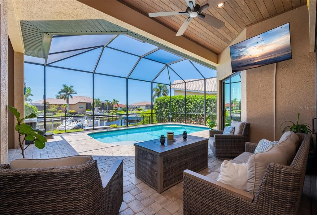 For Sale: $1,250,000 (3 beds, 2 baths, 2457 Square Feet)