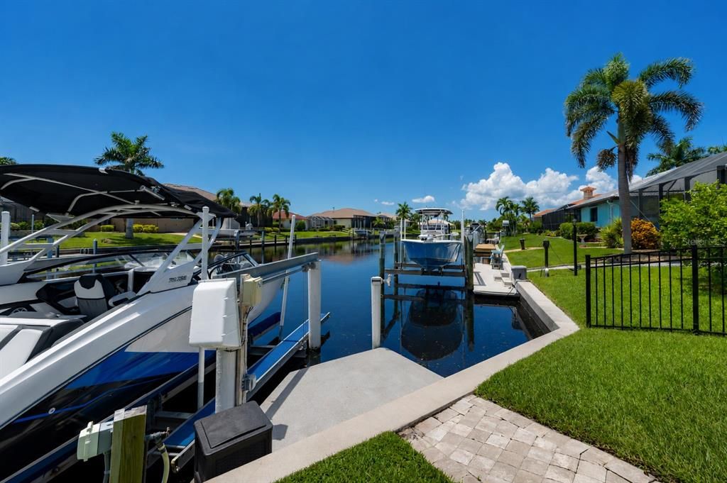 For Sale: $1,250,000 (3 beds, 2 baths, 2457 Square Feet)