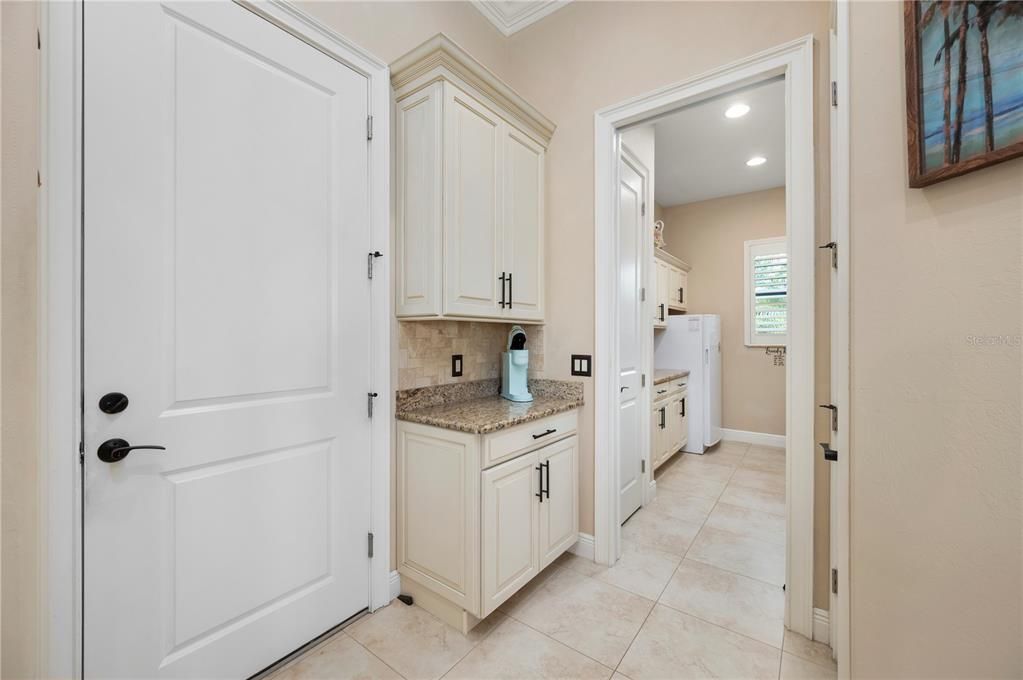 For Sale: $1,250,000 (3 beds, 2 baths, 2457 Square Feet)