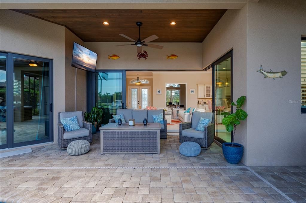 For Sale: $1,250,000 (3 beds, 2 baths, 2457 Square Feet)