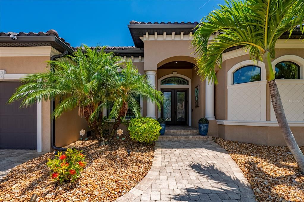 For Sale: $1,250,000 (3 beds, 2 baths, 2457 Square Feet)