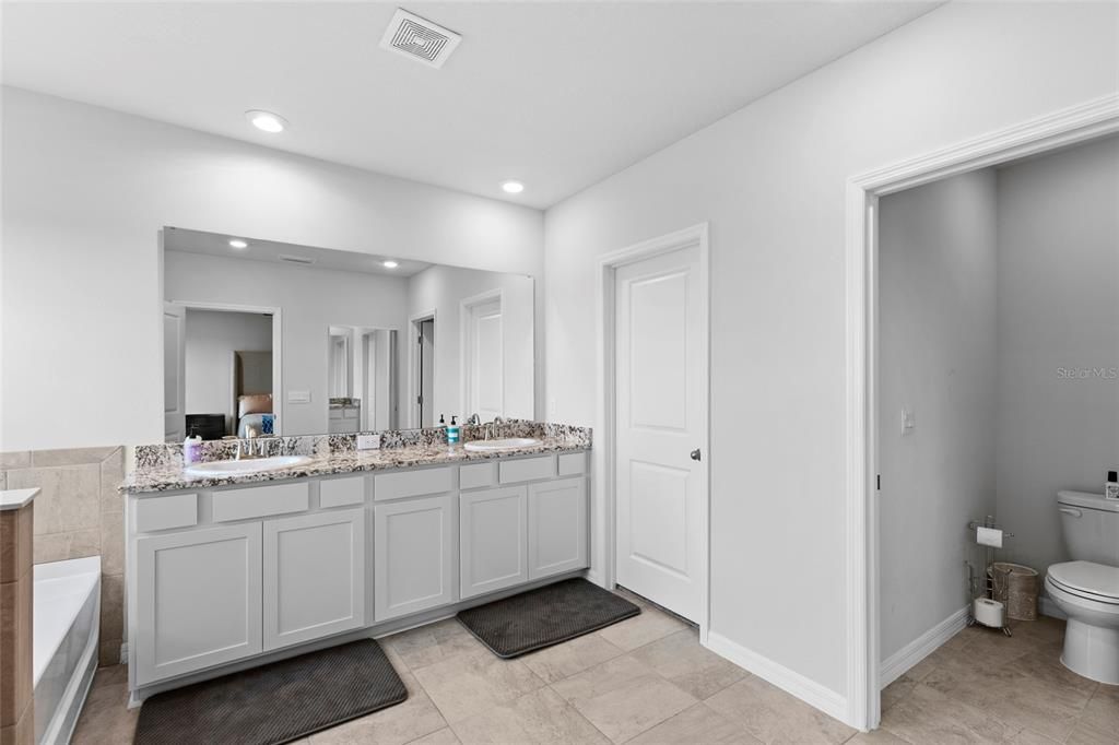 For Sale: $445,000 (4 beds, 3 baths, 2756 Square Feet)
