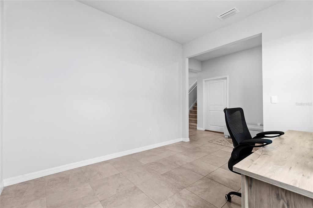 For Sale: $445,000 (4 beds, 3 baths, 2756 Square Feet)