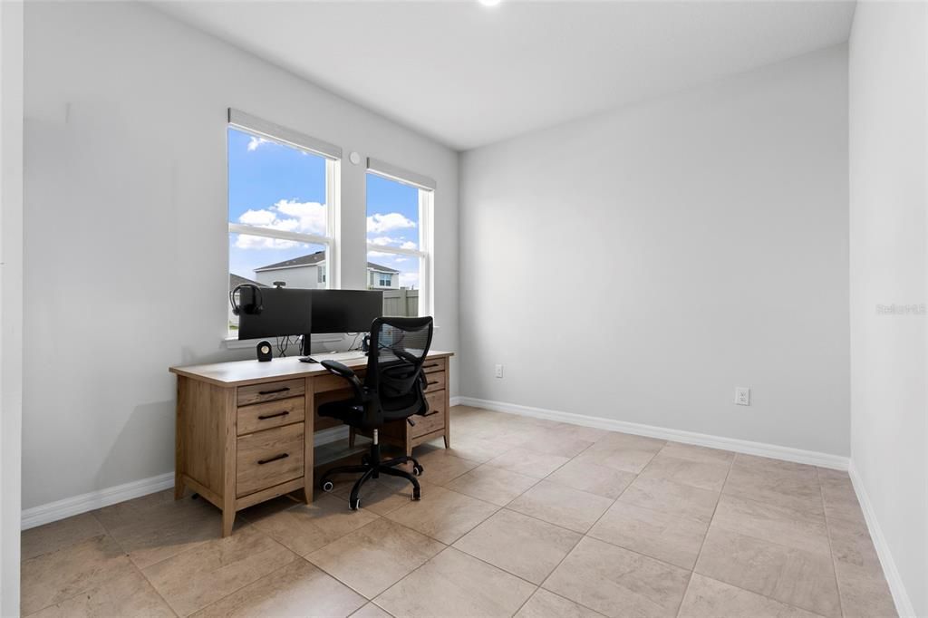 For Sale: $445,000 (4 beds, 3 baths, 2756 Square Feet)