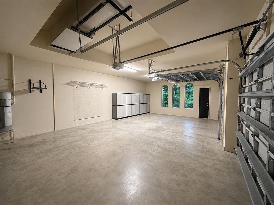 For Sale: $2,499,999 (7 beds, 5 baths, 5630 Square Feet)