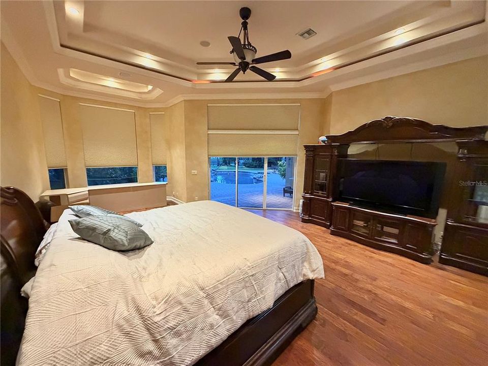 For Sale: $2,499,999 (7 beds, 5 baths, 5630 Square Feet)