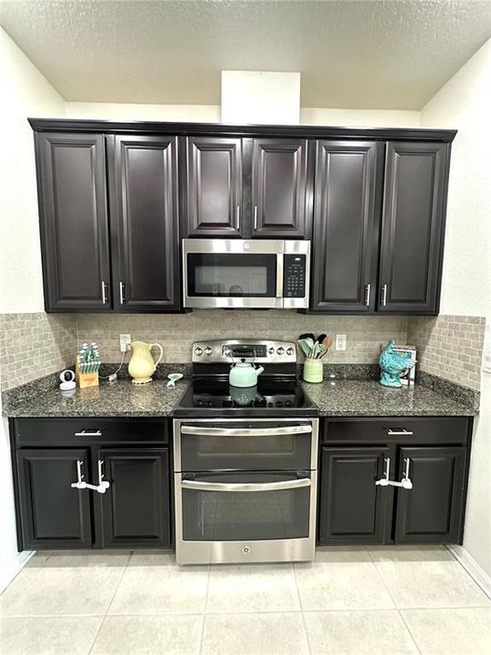 For Sale: $345,000 (2 beds, 2 baths, 1436 Square Feet)