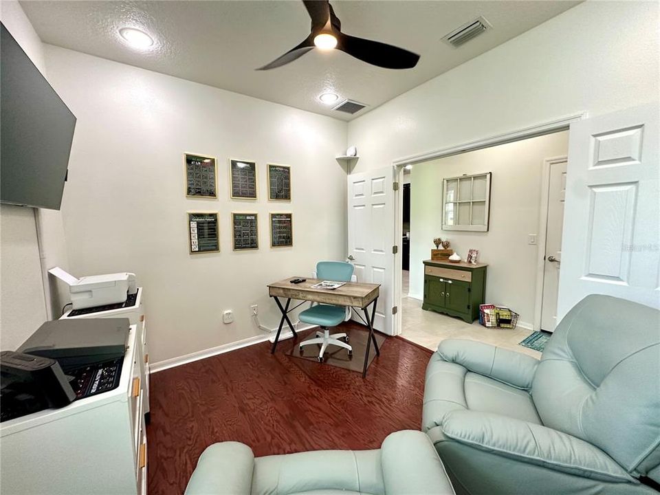 For Sale: $345,000 (2 beds, 2 baths, 1436 Square Feet)