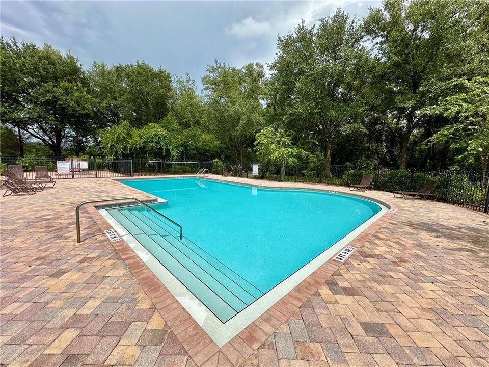For Sale: $345,000 (2 beds, 2 baths, 1436 Square Feet)