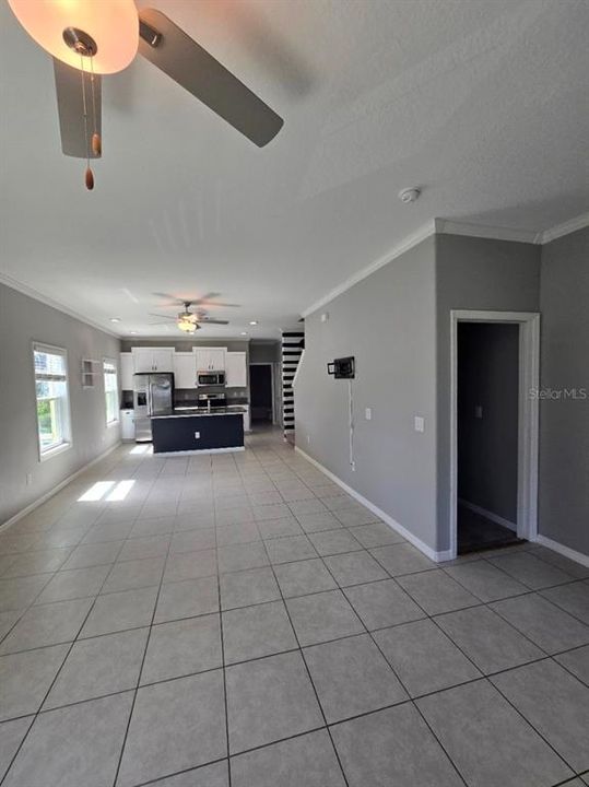 For Rent: $3,100 (3 beds, 3 baths, 2004 Square Feet)