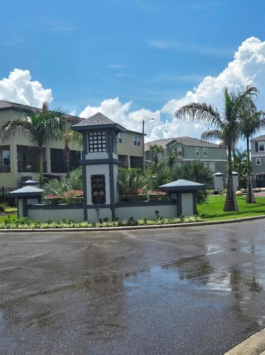 For Rent: $3,100 (3 beds, 3 baths, 2004 Square Feet)