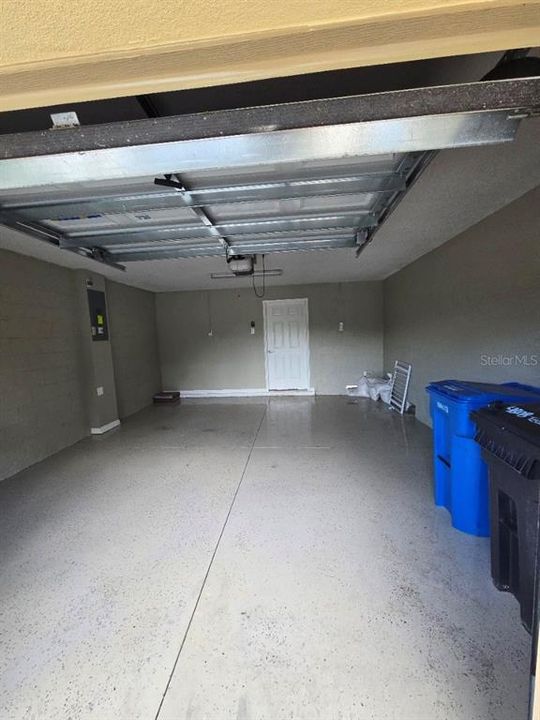 For Rent: $3,100 (3 beds, 3 baths, 2004 Square Feet)