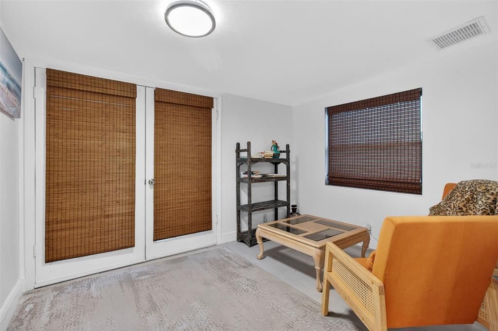 For Rent: $2,150 (3 beds, 2 baths, 1442 Square Feet)