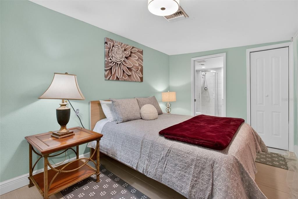 For Rent: $2,150 (3 beds, 2 baths, 1442 Square Feet)