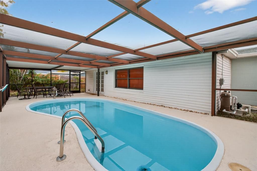 For Rent: $2,150 (3 beds, 2 baths, 1442 Square Feet)