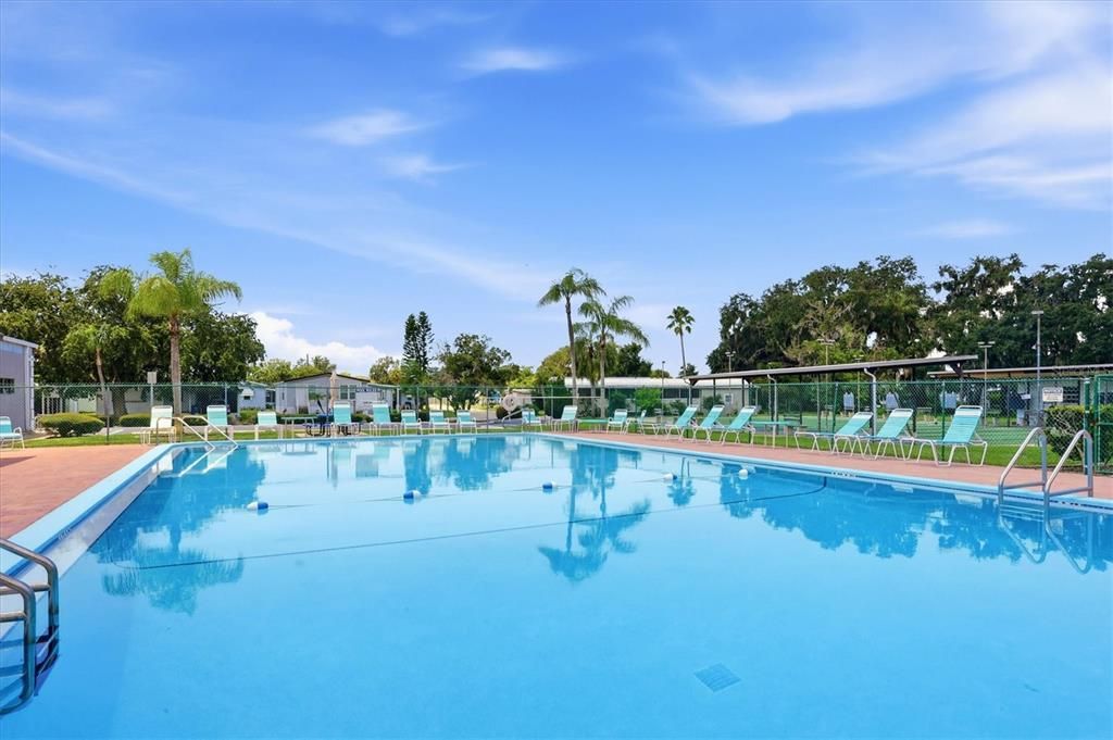 For Sale: $209,000 (3 beds, 2 baths, 1596 Square Feet)