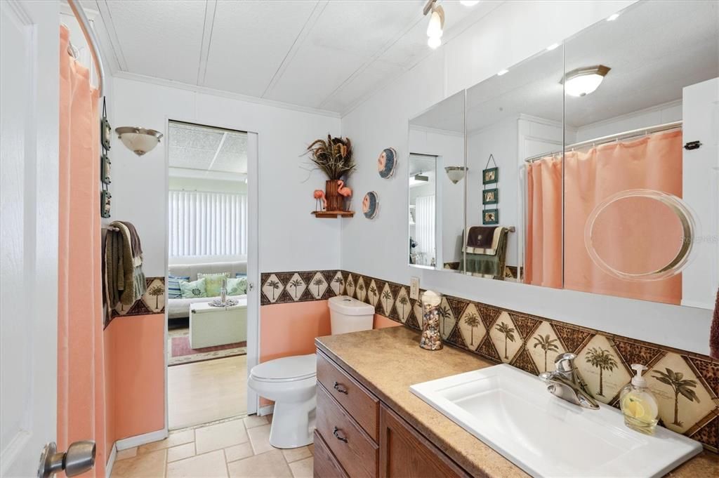 For Sale: $209,000 (3 beds, 2 baths, 1596 Square Feet)