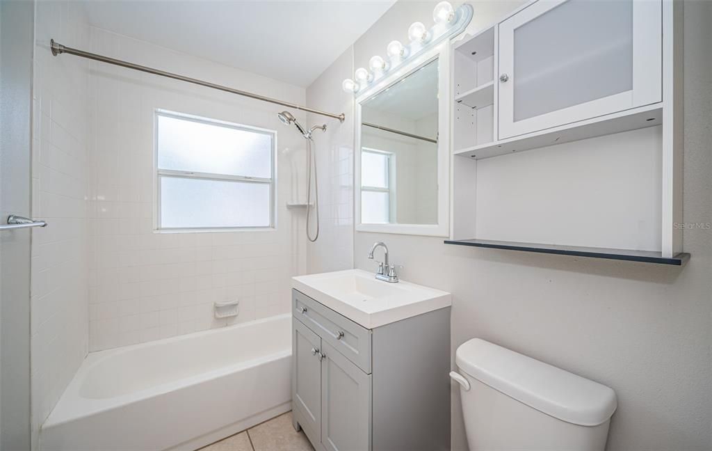 En Renta: $2,950 (2 camas, 2 baños, 1600 Pies cuadrados)