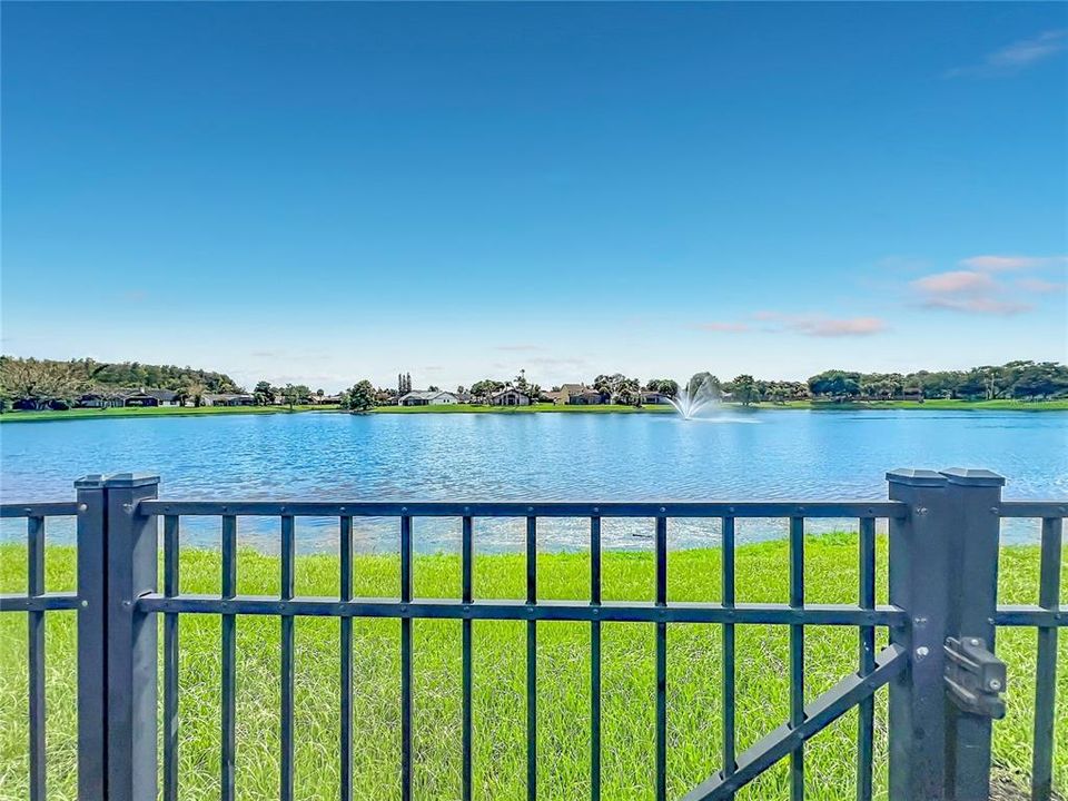 На продажу: $409,900 (4 спален, 2 ванн, 1748 Квадратных фут)