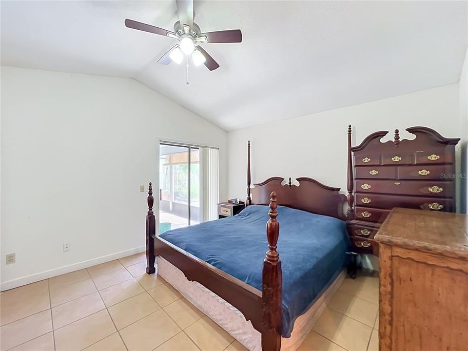 На продажу: $409,900 (4 спален, 2 ванн, 1748 Квадратных фут)