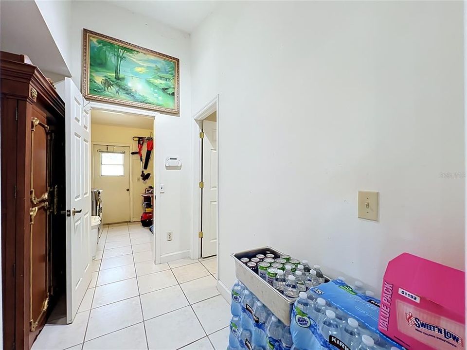 На продажу: $409,900 (4 спален, 2 ванн, 1748 Квадратных фут)