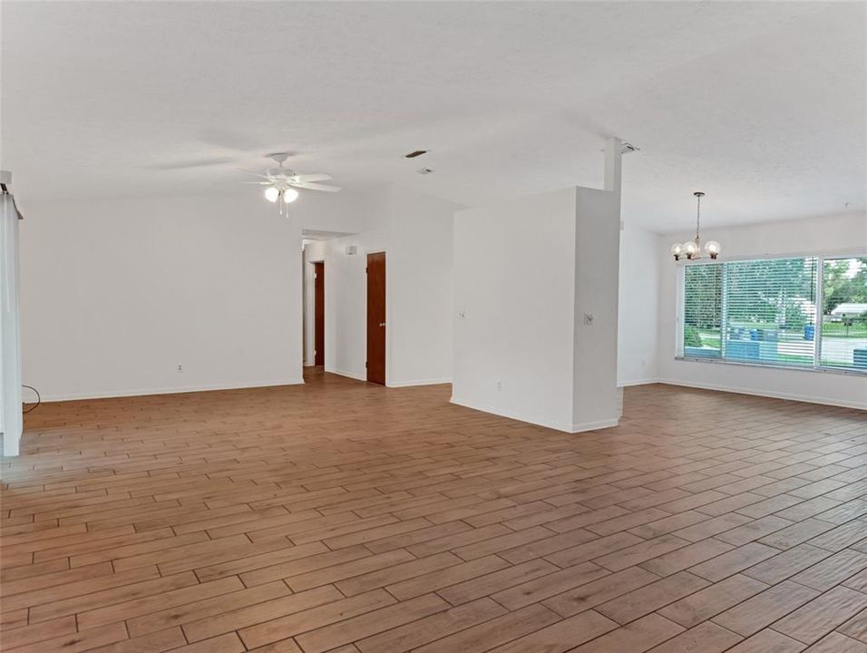 For Sale: $424,900 (4 beds, 2 baths, 1879 Square Feet)