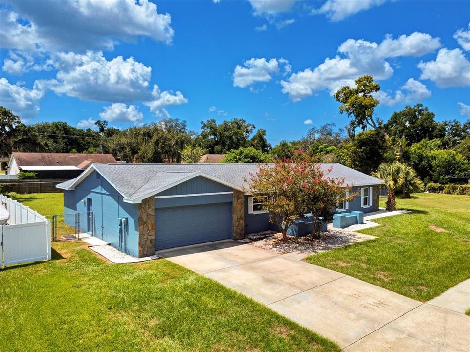 For Sale: $424,900 (4 beds, 2 baths, 1879 Square Feet)