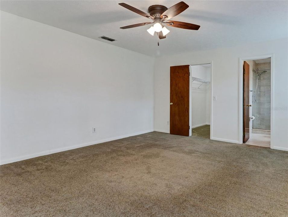 For Sale: $424,900 (4 beds, 2 baths, 1879 Square Feet)