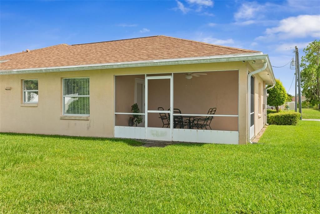 Active With Contract: $279,900 (3 beds, 2 baths, 1463 Square Feet)