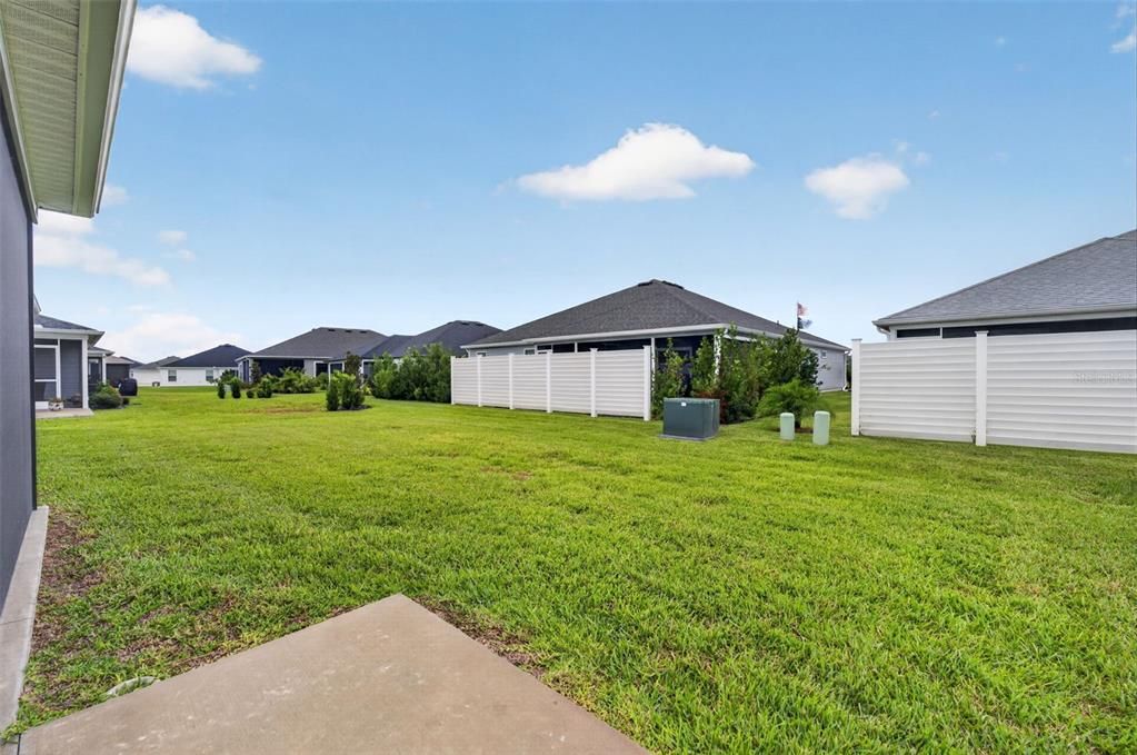 For Sale: $325,000 (3 beds, 2 baths, 1431 Square Feet)