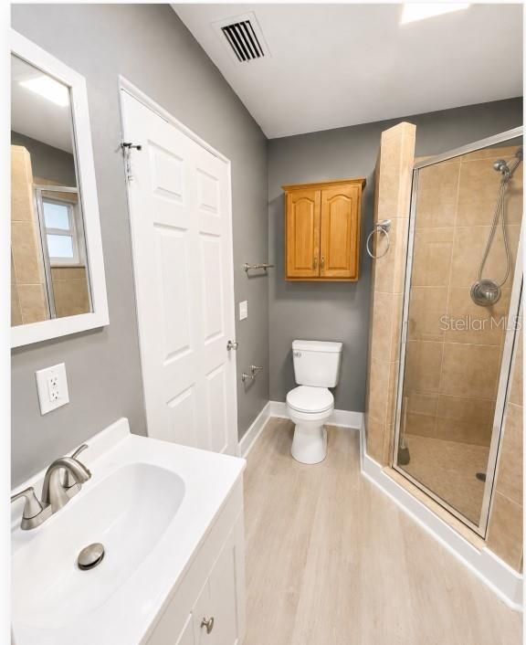 For Rent: $1,700 (3 beds, 2 baths, 1129 Square Feet)