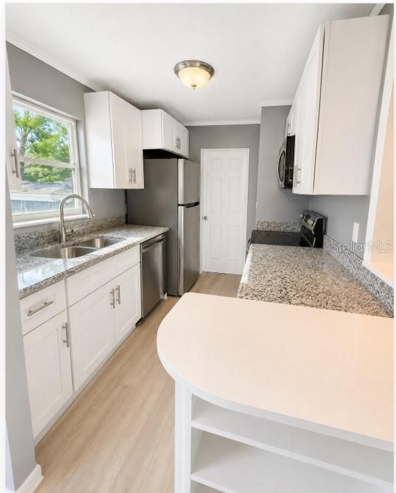 For Rent: $1,700 (3 beds, 2 baths, 1129 Square Feet)