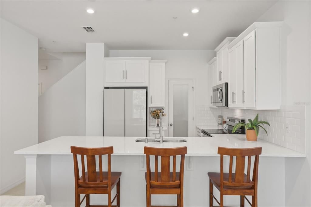 For Sale: $385,000 (3 beds, 2 baths, 1512 Square Feet)