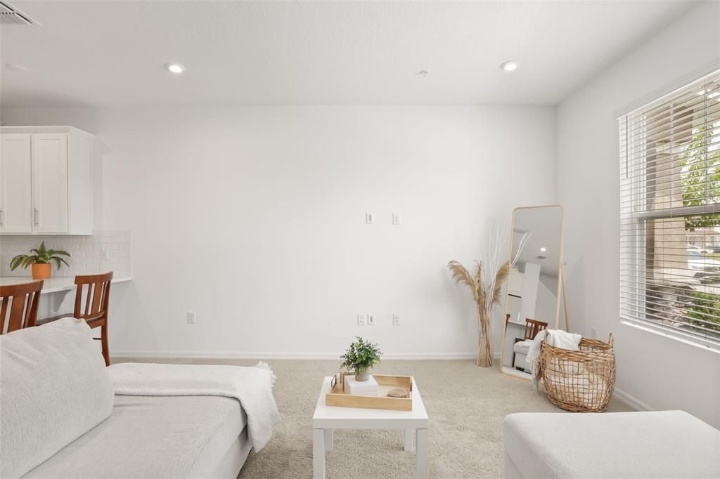 For Sale: $385,000 (3 beds, 2 baths, 1512 Square Feet)